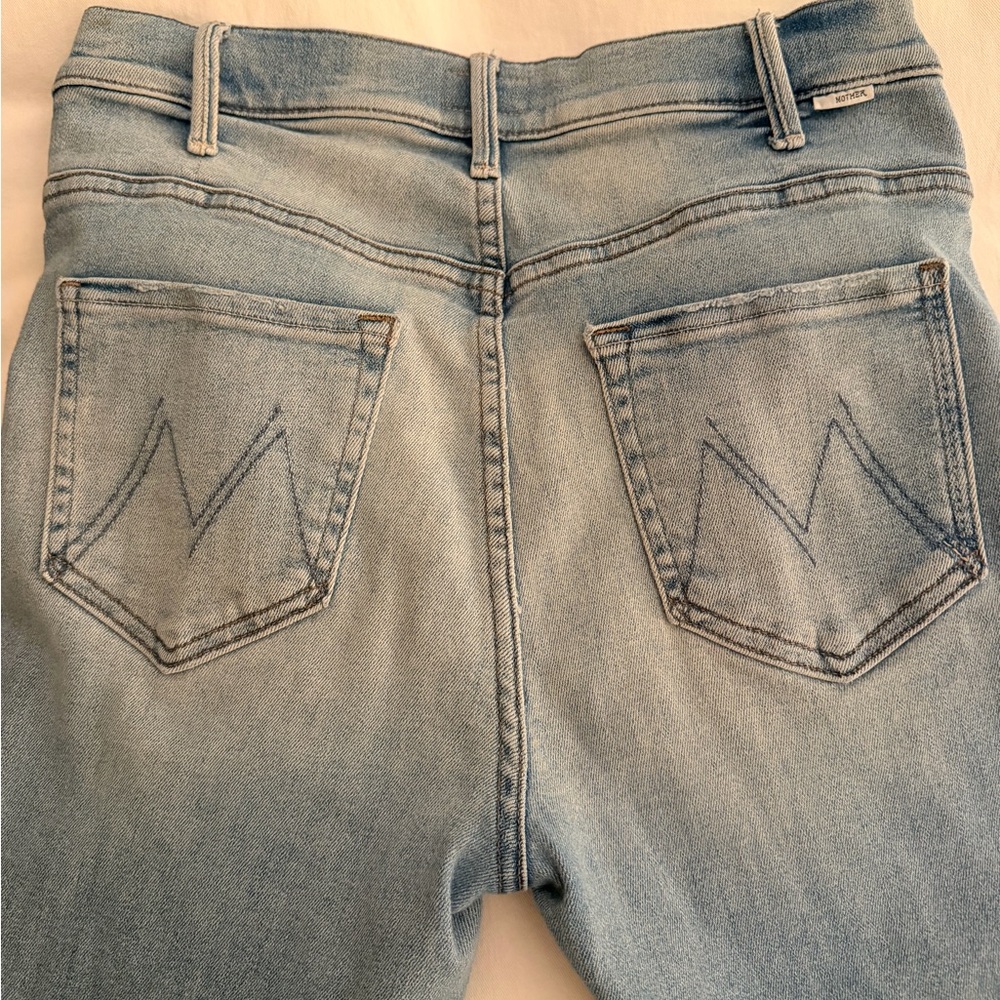 MOTHER Light Blue Cropped Ankle Jeans - Picture 4 of 5